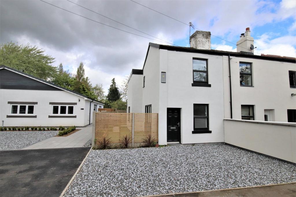 St Johns Villas, WIDNES, WA8 2 bed end of terrace house for sale £155,000