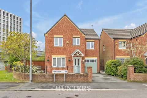 4 bedroom detached house for sale, Hexagon Close, Manchester M9