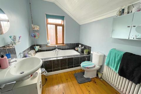 9 Frith Street, Leek, ST13 8EL