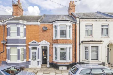 3 bedroom terraced house to rent, Derby Road, Abington, Northampton NN1