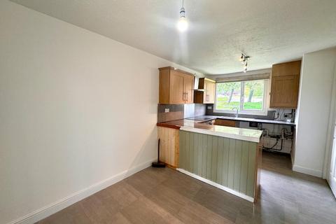 3 bedroom terraced house to rent, Flaxwell Court, Standens Barn, Northampton NN3