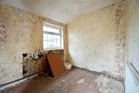 4 bedroom semi-detached house for sale, Fingringhoe Road, Colchester