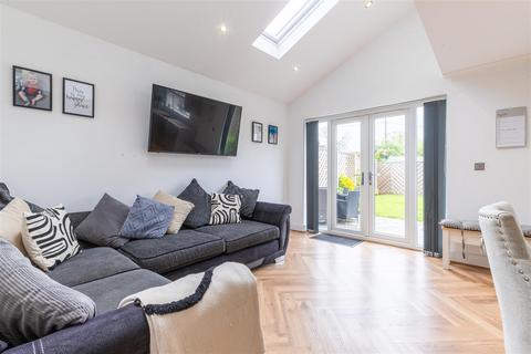 3 Rye Walk, Hibaldstow, Brigg, DN20 9FS