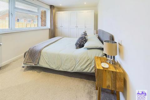 2 bedroom semi-detached bungalow for sale, Killick Road, Hoo