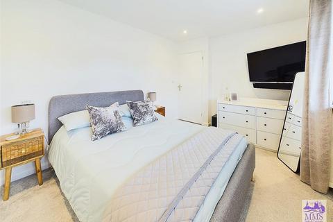 2 bedroom semi-detached bungalow for sale, Killick Road, Hoo
