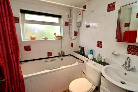 30 Chestnut Drive, Holme On Spalding Moor, York, YO43 4HW