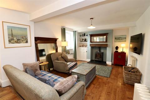 8 Burgate, North Newbald, York, YO43 4SG