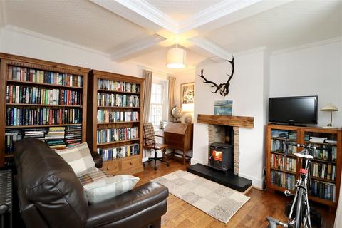 8 Burgate, North Newbald, York, YO43 4SG
