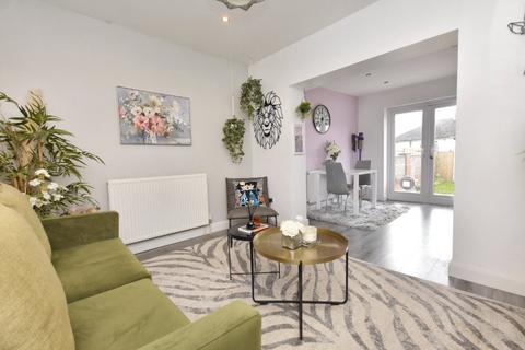 3 bedroom semi-detached house for sale, Argie Avenue, Leeds, West Yorkshire
