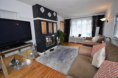 2 bedroom end of terrace house for sale, Landseer Gardens, South Shields