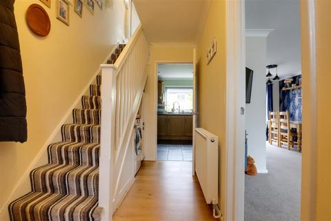 3 bedroom semi-detached house for sale, Gilders Way, Clacton On Sea, Essex, CO16 8UB, Clacton-On-Sea CO16