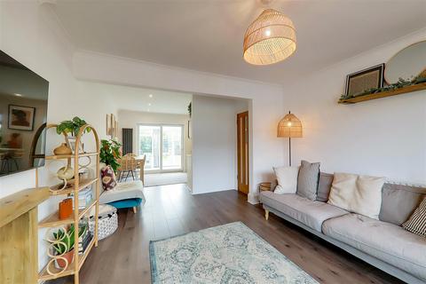 75 Shandon Road, Worthing, BN14 9DX