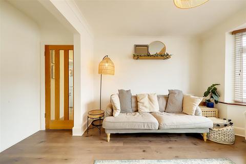75 Shandon Road, Worthing, BN14 9DX