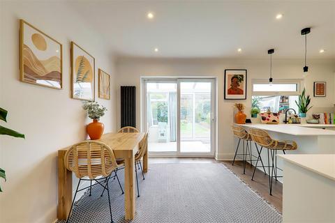 75 Shandon Road, Worthing, BN14 9DX