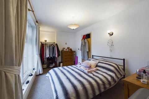 1 bedroom flat to rent, Apt 4 Pinstone Chambers, Pinstone Street, Sheffield, S1 2HZ