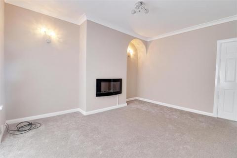 3 bedroom end of terrace house for sale, Helmsley Grove, Hull