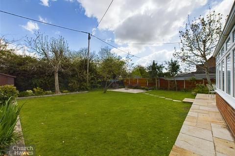 3 bedroom detached bungalow for sale, Fambridge Road, Maldon