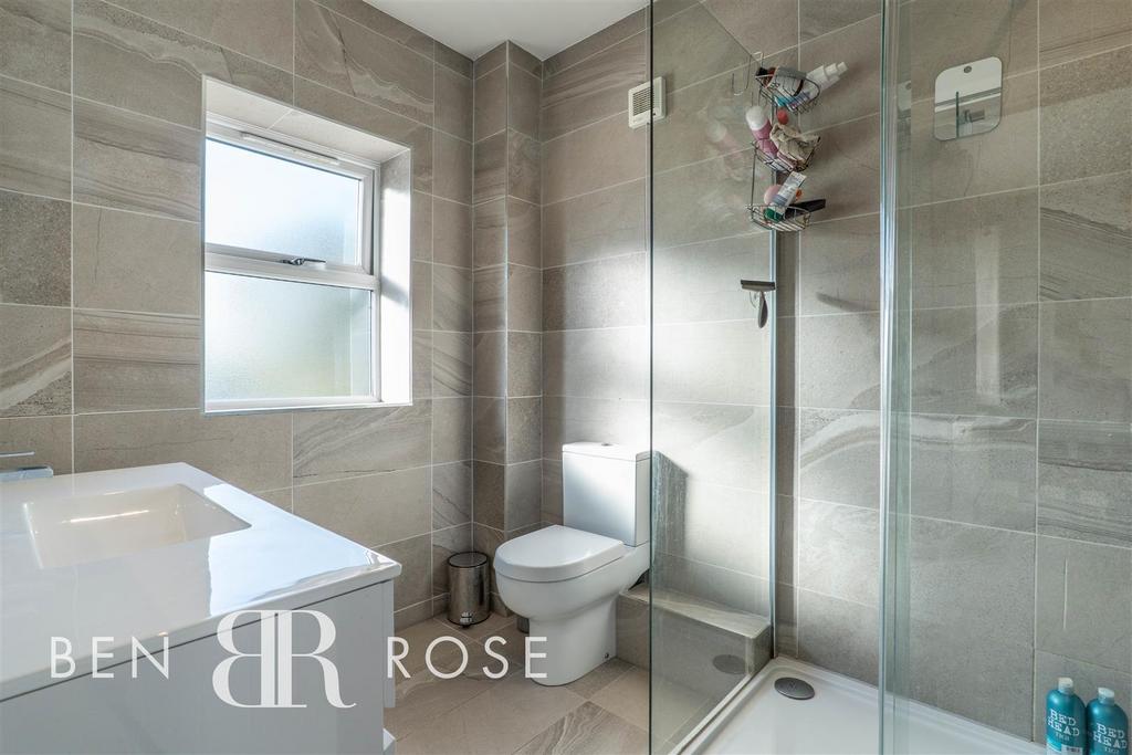 Master Ensuite