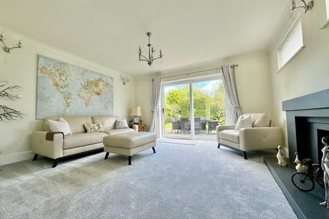 5 bedroom detached bungalow for sale, Tally Ho Road, Shadoxhurst, Kent
