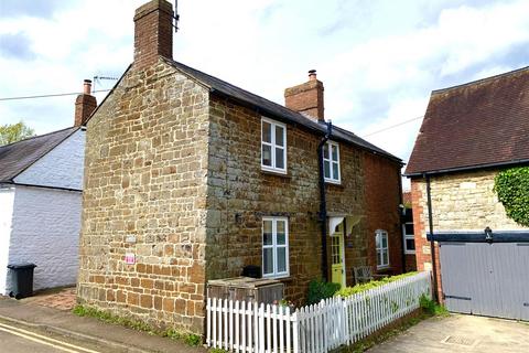 2 bedroom cottage for sale, School Lane, Abthorpe