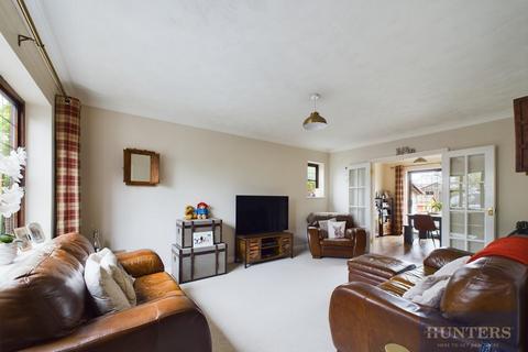 4 bedroom detached house for sale, Farm Lane, Shurdington, Cheltenham