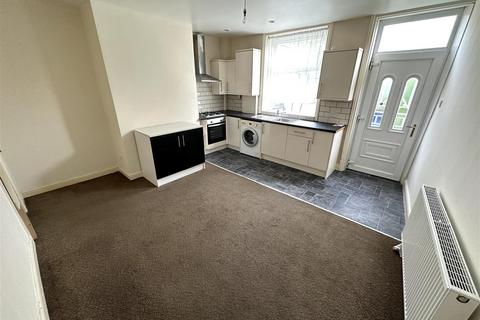 2 bedroom end of terrace house for sale, Fountain Street, Morley