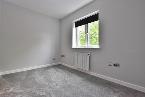2 bedroom flat to rent, Haslers Lane, Dunmow