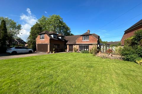 4 bedroom detached house for sale, HAMSTREET