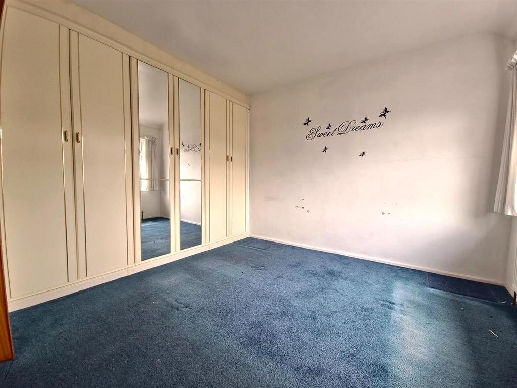 Back Bedroom 2 22 CH.jpg