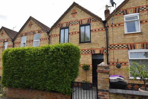 3 bedroom terraced house for sale, Radcliffe Road, Stamford