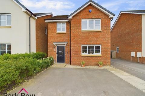 3 bedroom detached house for sale, Tortoiseshell Close, Sherburn In Elmet, Leeds