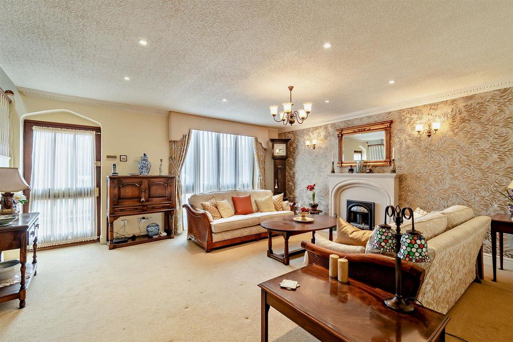8588316-interior23-800.jpg