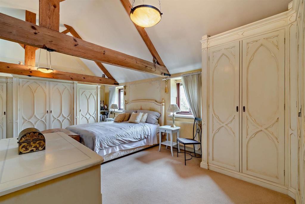 8588316-interior10-800.jpg
