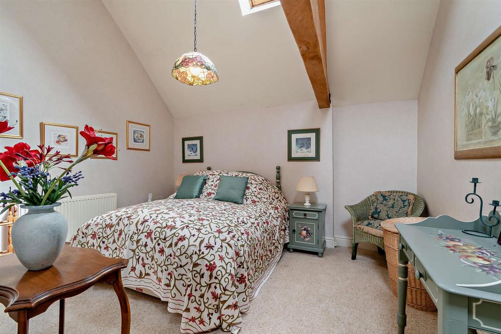 8588316-interior03-800.jpg