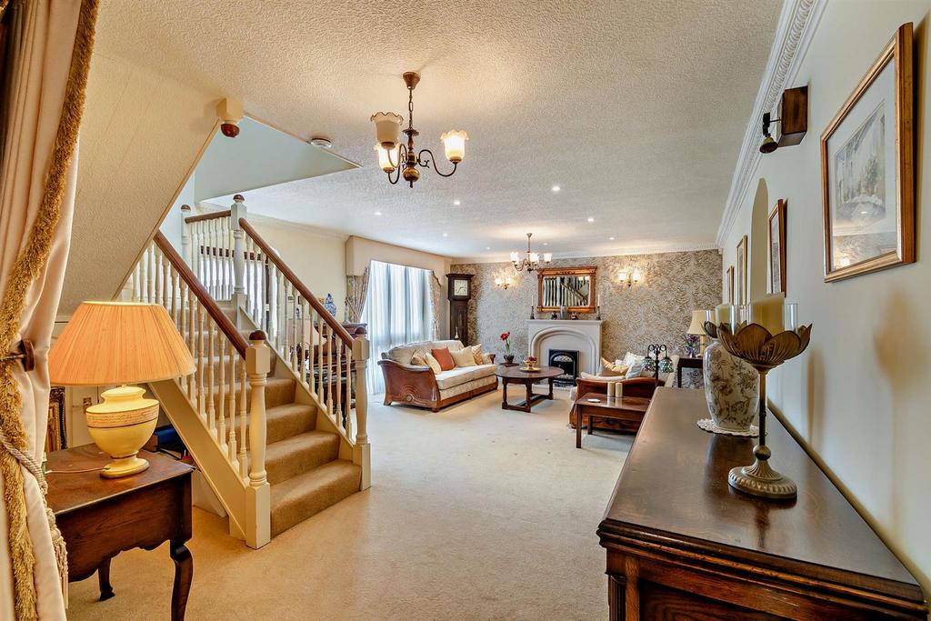 8588316-interior24-800.jpg