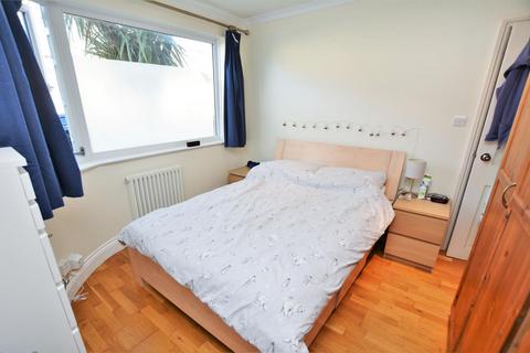 51 Runnymede, London, SW19 2PG