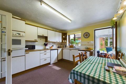 2 bedroom detached bungalow for sale, Alexander Rise, Mundesley, Norwich