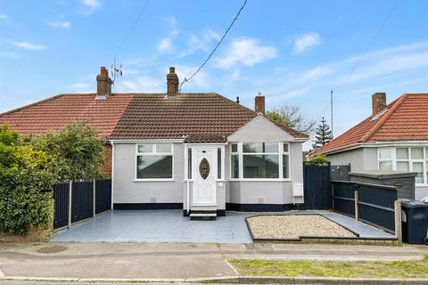 2 bedroom semi-detached bungalow for sale, Highland Way, South Oulton
