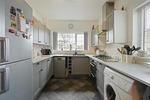 232 Warminster Road, Sheffield, S8 8PR