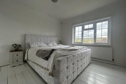 2 bedroom semi-detached house for sale, Bowers Road, Sevenoaks TN14