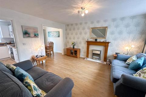 9 Plas Gwernen, Barry, CF63 1AR