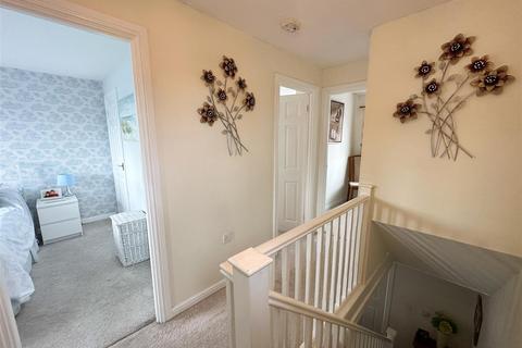 9 Plas Gwernen, Barry, CF63 1AR