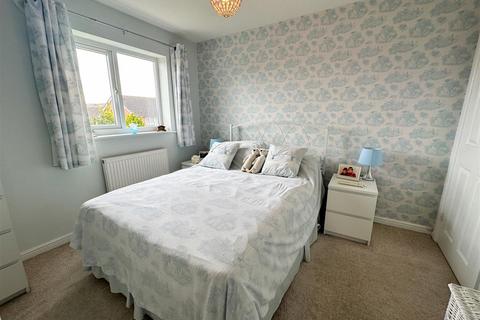 9 Plas Gwernen, Barry, CF63 1AR