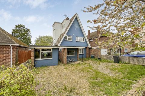 4 bedroom detached house for sale, Durnford Way, Cambridge CB4