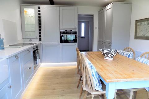 Old Stables Main Road, Hawksworth, Nottingham, NG13 9DD