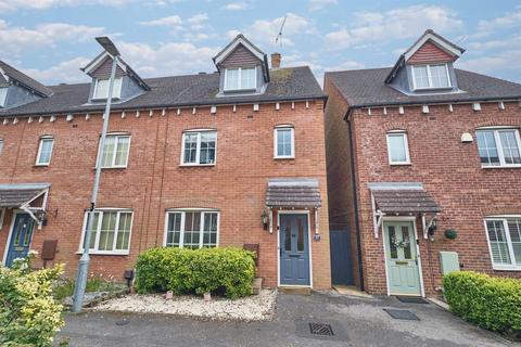 4 bedroom semi-detached house for sale, Paddock Way, Hinckley