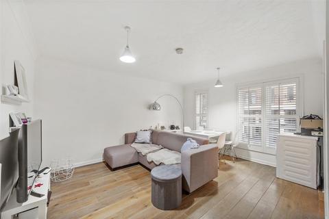 2 bedroom flat for sale, Bowes Lyon Hall, Britannia Village, E16