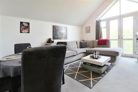 2 bedroom flat for sale, Jupiter Court, Cippenham