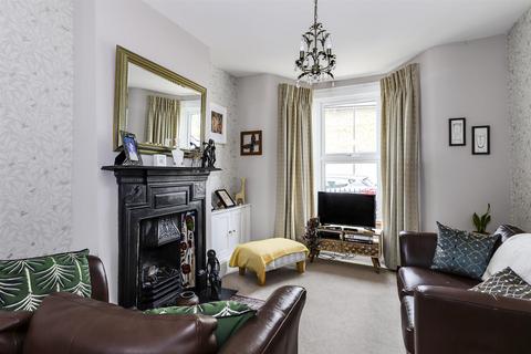 3 Gloucester Road, Enfield, EN2 0EX