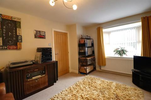 3 bedroom detached house for sale, Oakhurst Drive, Crewe